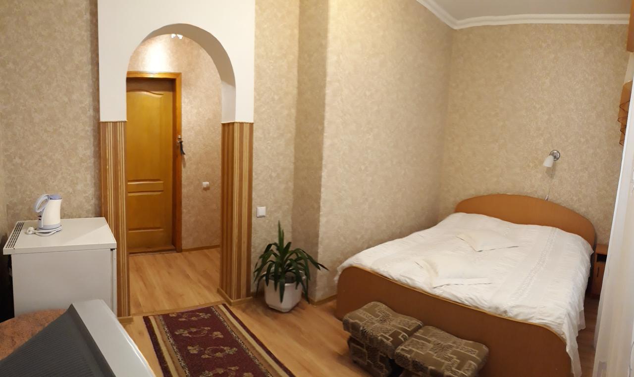 Сонячна Hotel Truszkavec Kültér fotó