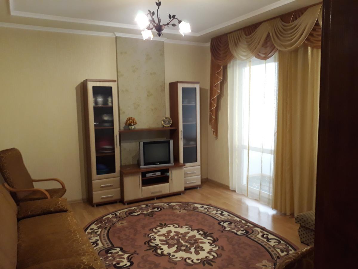 Сонячна Hotel Truszkavec Kültér fotó