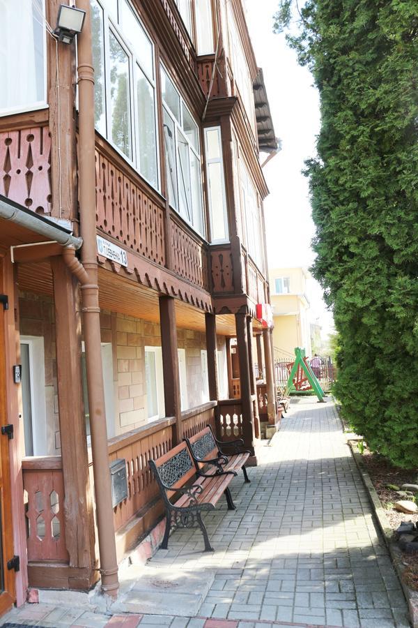 Сонячна Hotel Truszkavec Kültér fotó
