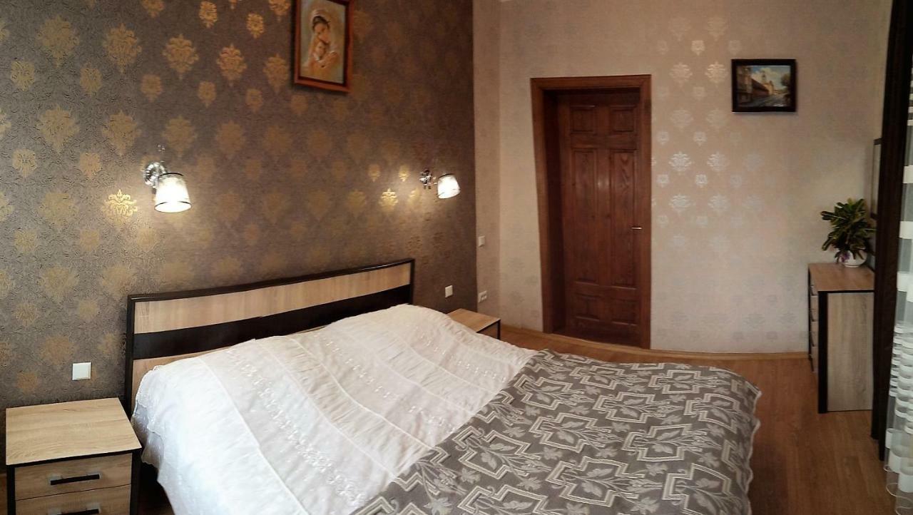 Сонячна Hotel Truszkavec Kültér fotó