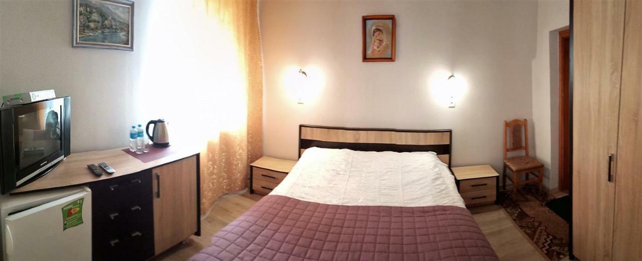 Сонячна Hotel Truszkavec Kültér fotó